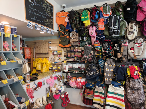 Pet Supply Store «BONeJOUR Pet Supply and Dog Wash», reviews and photos, 53 N 3rd St, Philadelphia, PA 19106, USA