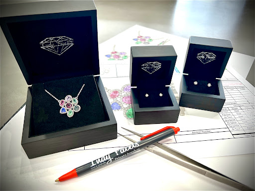 Jewelry Store «Indy Facets Private Jeweler», reviews and photos, 755 W Carmel Dr #116, Carmel, IN 46032, USA