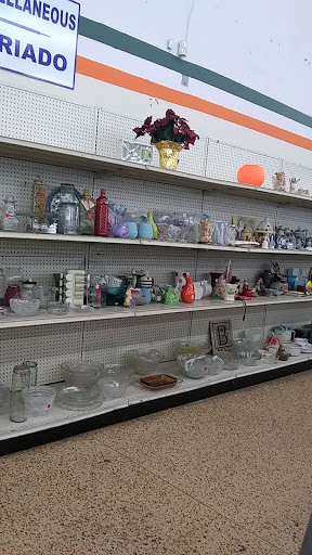 Thrift Store «Bell Thrift Store Inc», reviews and photos, 6627 Atlantic Ave, Bell, CA 90201, USA