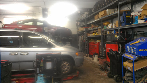Auto Repair Shop «A&M Auto Rahway», reviews and photos, 373 E Hazelwood Ave, Rahway, NJ 07065, USA