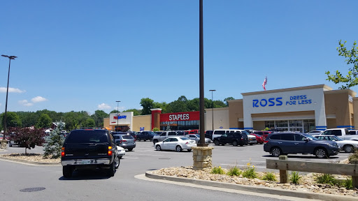 Office Supply Store «Staples», reviews and photos, 713 Winfield Dunn Pkwy, Sevierville, TN 37876, USA