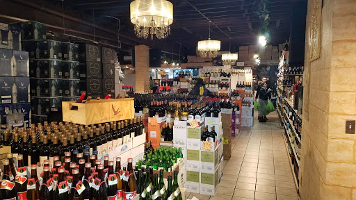 Liquor Store «Liquors & Wine Outlet», reviews and photos, 1645 86th St, Brooklyn, NY 11214, USA