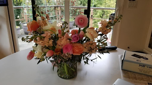 Florist «Sellwood Flower Company», reviews and photos, 8215 SE 13th Ave, Portland, OR 97202, USA