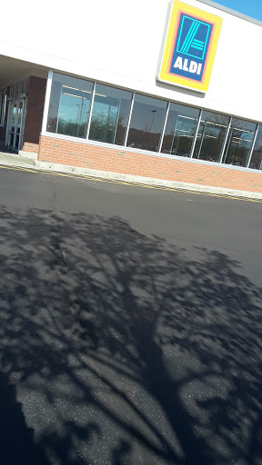 Supermarket «ALDI», reviews and photos, 5340 W Pierson Rd, Flushing, MI 48433, USA