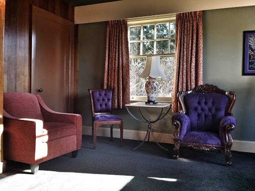 Hotel «McMenamins Grand Lodge», reviews and photos, 3505 Pacific Ave, Forest Grove, OR 97116, USA