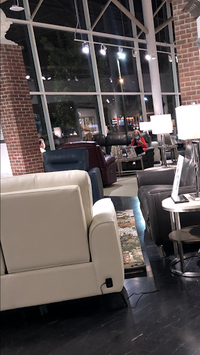 Furniture Store «Rooms To Go Furniture Store - Altamonte Springs», reviews and photos, 464 FL-436, Altamonte Springs, FL 32714, USA