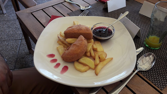 Comentarii opinii despre Kis Molo Kávézó Étkezde