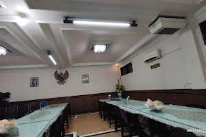 Mbok Berek Ekarini Sudirman image