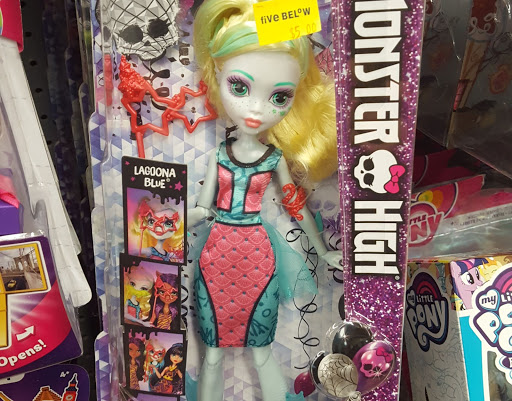 Shopping Mall «Crossroads Shopping Center», reviews and photos, 409 Tarrytown Rd, White Plains, NY 10607, USA