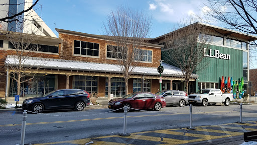 Clothing Store «L.L. Bean», reviews and photos, 1 Ridge Hill Boulevard, Yonkers, NY 10710, USA