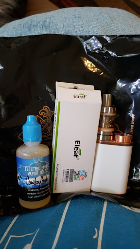 Cigar Shop «Electric Smoke Vapor House», reviews and photos, 322 S Anderson St, Tullahoma, TN 37388, USA