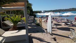 Paralia Porto Cheli'in fotoğrafı - rahatlamayı sevenler arasında popüler bir yer