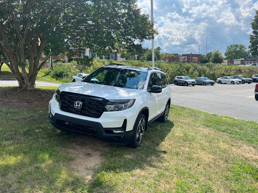 Honda Dealer «Flow Honda in Winston Salem», reviews and photos, 2600 Peters Creek Pkwy, Winston-Salem, NC 27127, USA