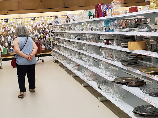 Thrift Store «Unique», reviews and photos, 2956 Gallows Rd, Falls Church, VA 22042, USA