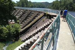 Bays Mountain Park & Planetarium