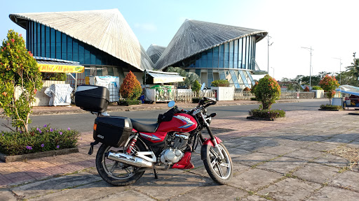 Đài Tưởng Niệm Các Anh Hùng Liệt Sĩ