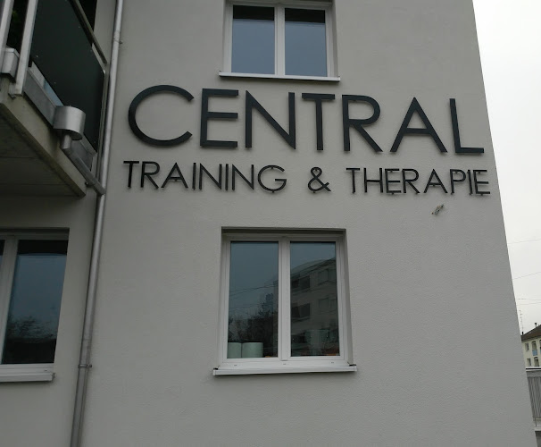 Kommentare und Rezensionen über CENTRAL - Training & Therapie