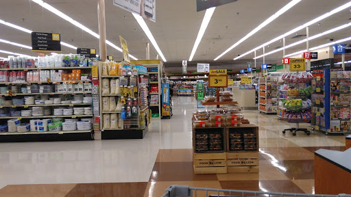 Grocery Store «Food Lion», reviews and photos, 511 E Baltimore St, Taneytown, MD 21787, USA