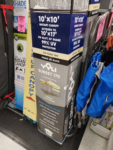 Sporting Goods Store «Big 5 Sporting Goods», reviews and photos, 242 Walnut St, Redwood City, CA 94064, USA