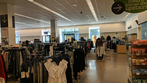 Department Store «Nordstrom Rack Downtown San Francisco», reviews and photos, 555 9th St, San Francisco, CA 94103, USA