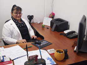 Dra. Corina Picon, Dermatólogo