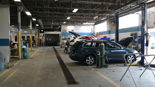 Don Valley Auto Collision, 15 Mobile Dr, North York, ON M4A 1H5, Canada, 