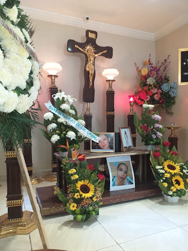 Espino Grupo Funerario en La Paz