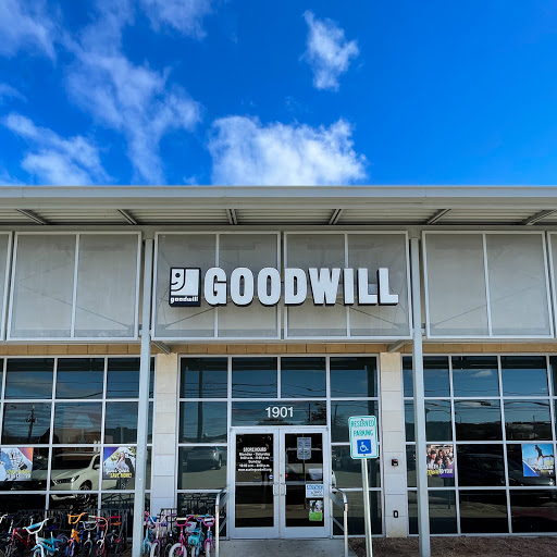Goodwill Central Texas - Lakeway, 1901 RR 620 South, Lakeway, TX 78734, USA, 