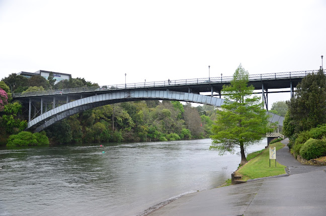 Victoria Bridge