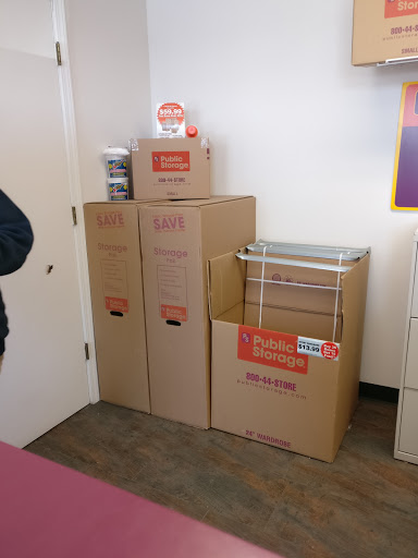 Self-Storage Facility «Public Storage», reviews and photos, 990 S Milwaukee Ave, Wheeling, IL 60090, USA