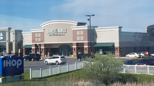 Book Store «Barnes & Noble», reviews and photos, 3050 Beeline Rd, Holland, MI 49424, USA