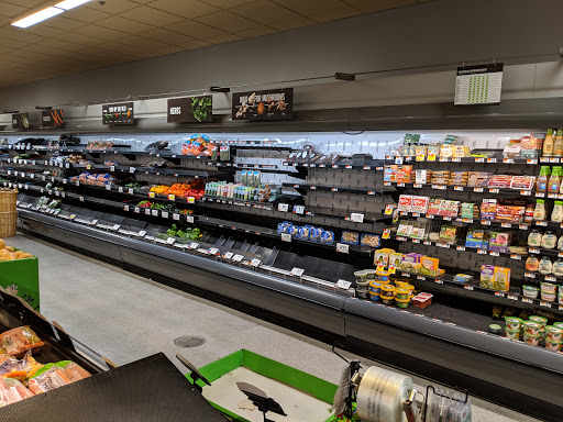 Grocery Store «Stop & Shop», reviews and photos, 100 Powder Mill Rd, Acton, MA 01720, USA