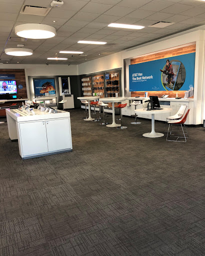 Cell Phone Store «AT&T», reviews and photos, 2805 Naglee Rd #170, Tracy, CA 95304, USA