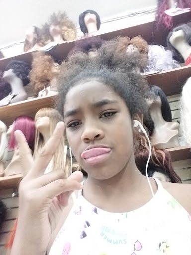 Beauty Supply Store «Diamond Girl beauty supply», reviews and photos, 3224 W Broward Blvd, Fort Lauderdale, FL 33312, USA