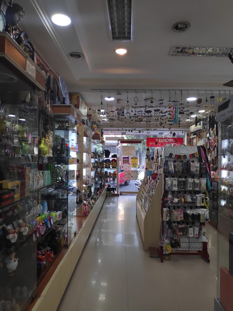 supermarket image