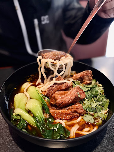招牌牛肉麵 Special Beef Noodle Soup