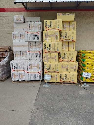 Home Improvement Store «Tractor Supply Co.», reviews and photos, 3184 US-11, Malone, NY 12953, USA