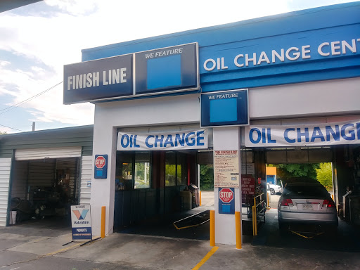 Finish Line Car Wash and Lube en Stone Mountain