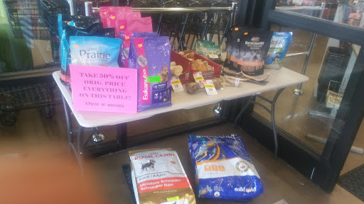 Pet Supply Store «Pet Supplies Plus», reviews and photos, 1726 Dekalb Pike, Blue Bell, PA 19422, USA