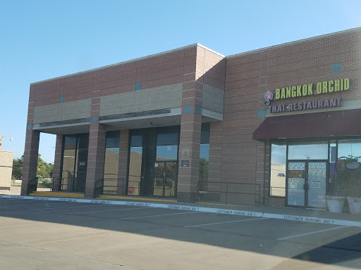 Famous Footwear, 3313 Airport Fwy, Irving, TX 75062, USA, 