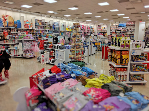Toy Store «Disney Store», reviews and photos, 3000 Grapevine Mills Pkwy, Grapevine, TX 76051, USA
