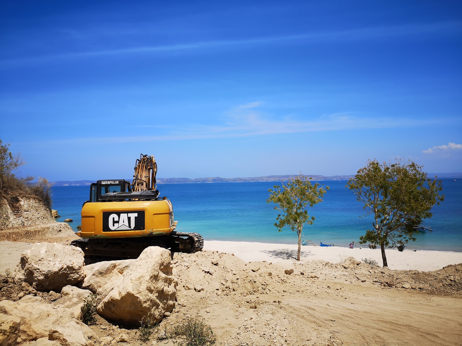 Bukit Berora Beach'in fotoğrafı özel alan