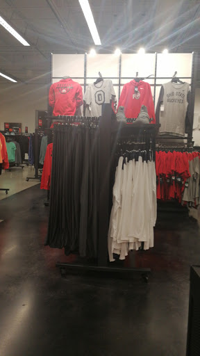 Clothing Store «Nike Factory Store», reviews and photos, 505 Premium Outlets Dr, Monroe, OH 45050, USA