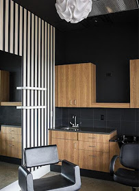 Cosmo Salon Studios - Photo 7 - Car repair in Troy, MI, Warren