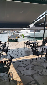Atmosphère du Restaurant Le Bistrot du Port à Toulon - n°9