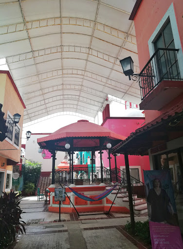Plaza Bonita Cancun