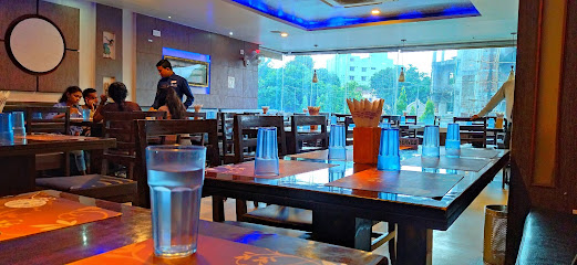 The Blue Diamond Restaurant - 1st Floor, Crystal Square, Kharkai Link Rd, beside Ram Krishna Mission School, Bistupur, Jamshedpur, Jharkhand 831001, India