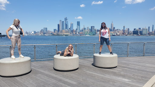 Park «Sinatra Park», reviews and photos, Sinatra Dr, Hoboken, NJ 07030, USA