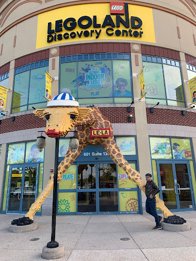 The LEGO Store, 5 Woodfield Mall, Schaumburg, IL 60173, USA, 