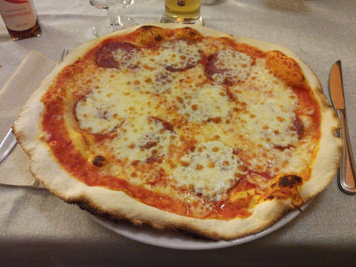 Ristorante Pizzeria La Rotonda in Carlazzo, Provincia di Como